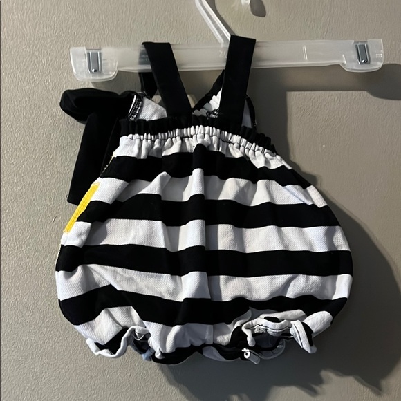 Striped Black and White Baby Bloomers with Yellow Flower - Picture 5 of 6
